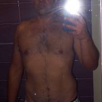Io sono molto diretto a dire quello che penso, ma nei fatti ancora di più. Sto qui solo x sesso INTENSO con te, nel frattempo all'inizio parlare.