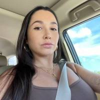 Ciao amore mio, sono Natacha, una donna molto sensuale e affettuosa a cui piace divertirsi e dare piacere. Sono di mentalità aperta e molto rilassata.