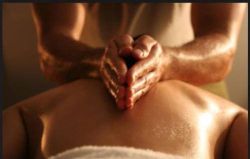 SCAFATI- - MASSAGGIATRICE IN CITTA..SE CERCHI BELLEZZA**SENSUALITA SERIETÀ MA SOPRATTUTTO RELAX