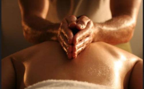 POTENZA- MASSAGGIATRICE IN CITTA..SE CERCHI BELLEZZA**SENSUALITA SERIETÀ MA SOPRATTUTTO RELAX