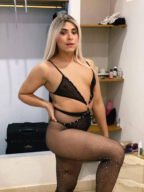 FOGGIA - PRIMISSIMA VOLTA NOVITA IN CITTA !!! TRANSEX NATALIE IL POMPINO PIÙ BELLO MAI PROVATO *.SUPER COMPLETA