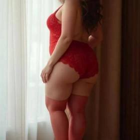 SAN MARCO APPENA ARRIVATA BELLA DONNA CON UNA DOLCE PASSERINA VIENI A GODERTI DEI MOMENTI MAGICI DI PIACERE SENZA LIMITI COMPLETISSIMA