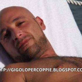 Eros gigolo professionista Milano Monza Brianza 3484945271 gigolo per donne sposate divorziate separate vergini single mogli infelici